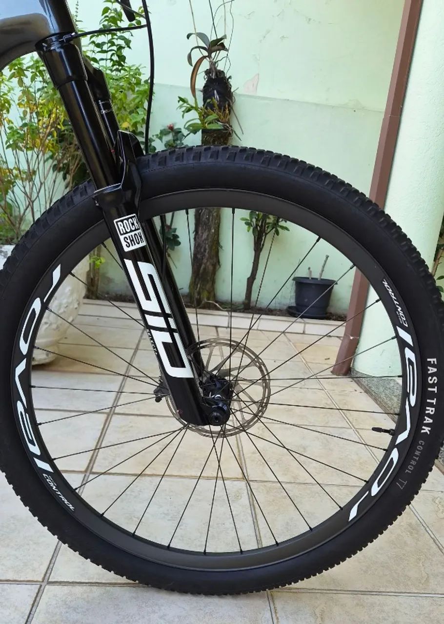 Specialized Epic 8 Expert - Tamanho L - Foto 3