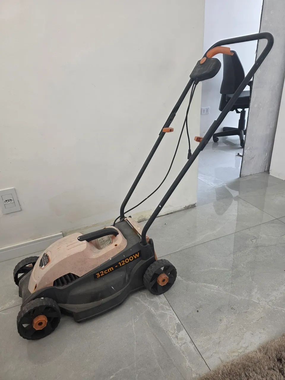 Maquina de cortar grama - Foto 2