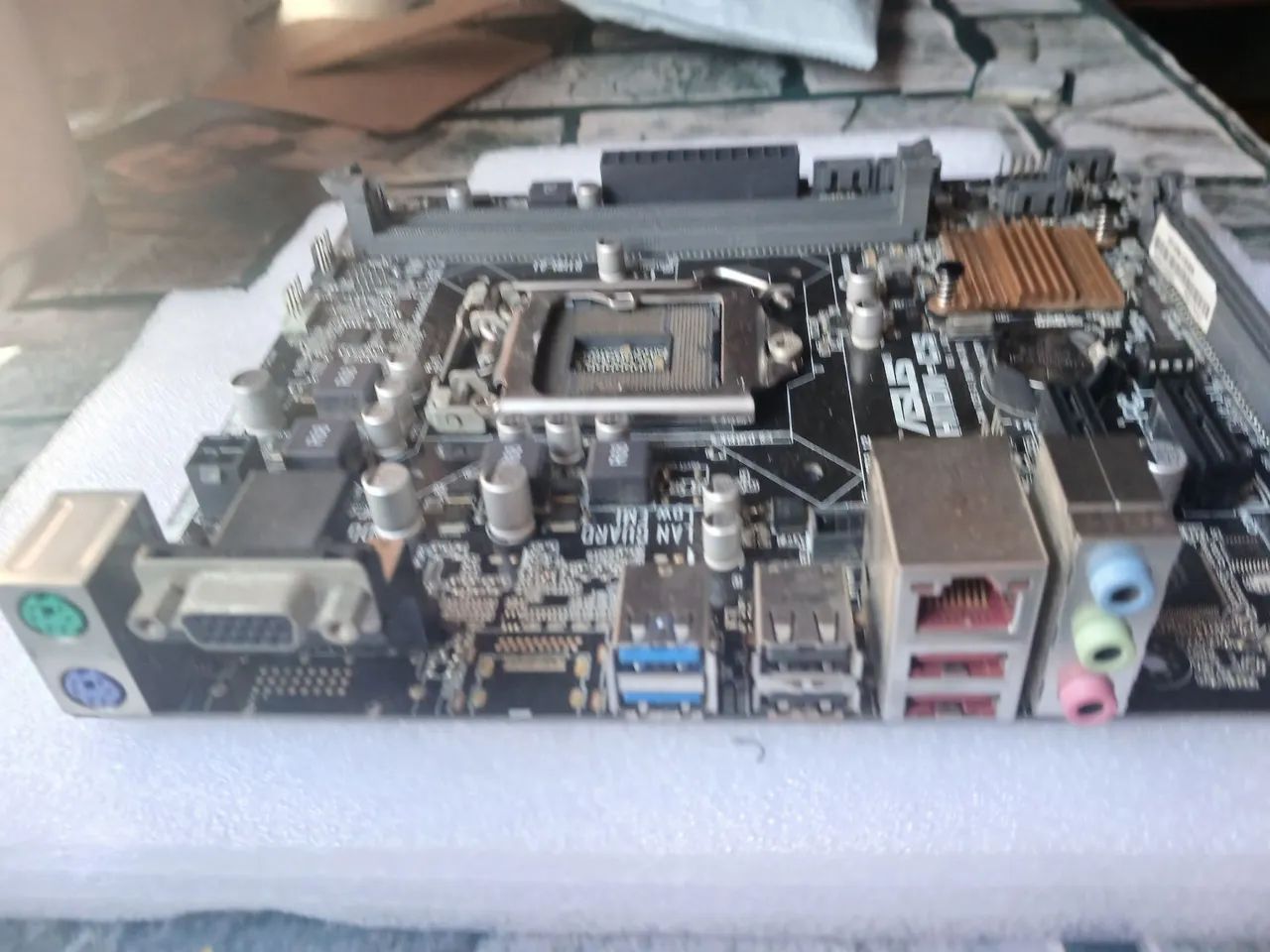 placa mãe asus h110m cs (com defeito) - Foto 2