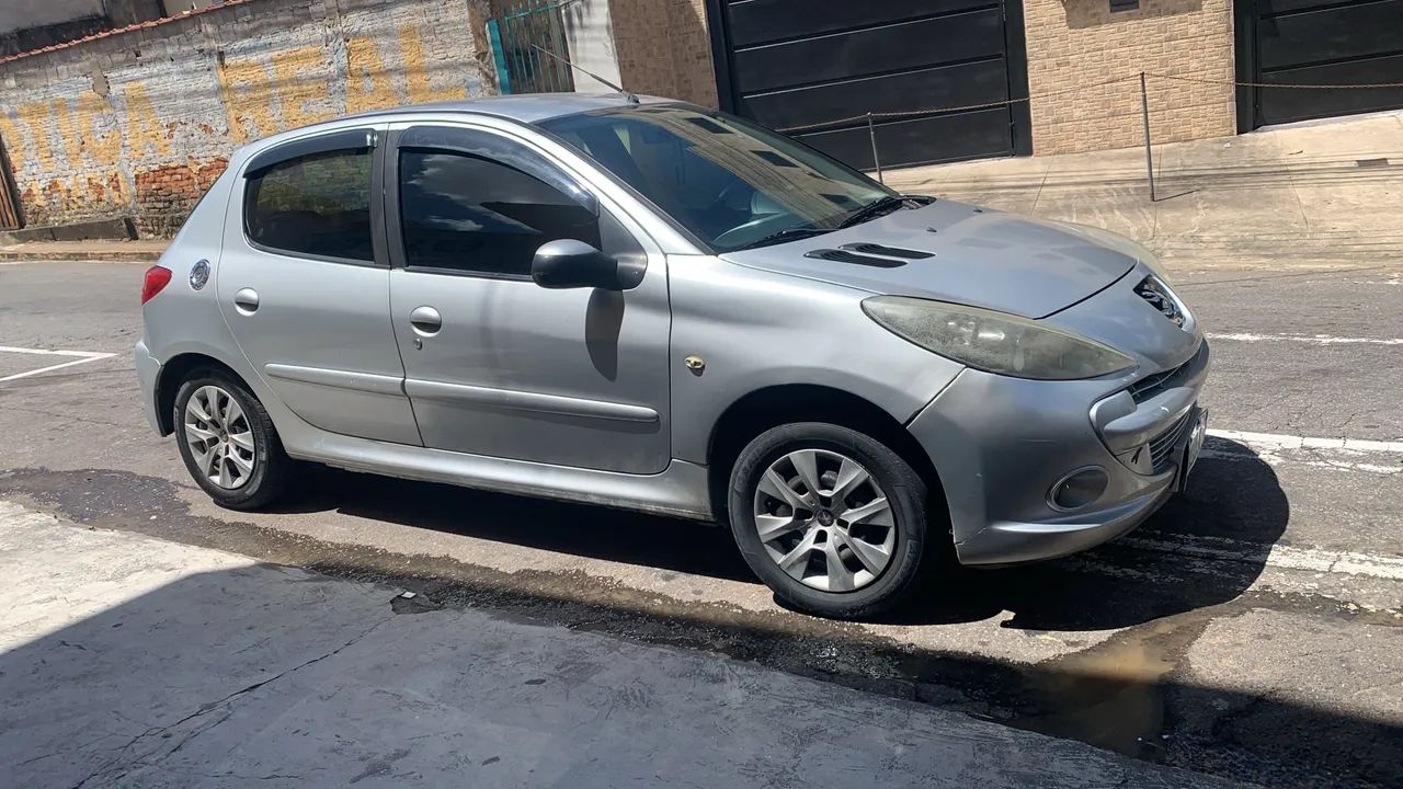 Peugeot 207 2013