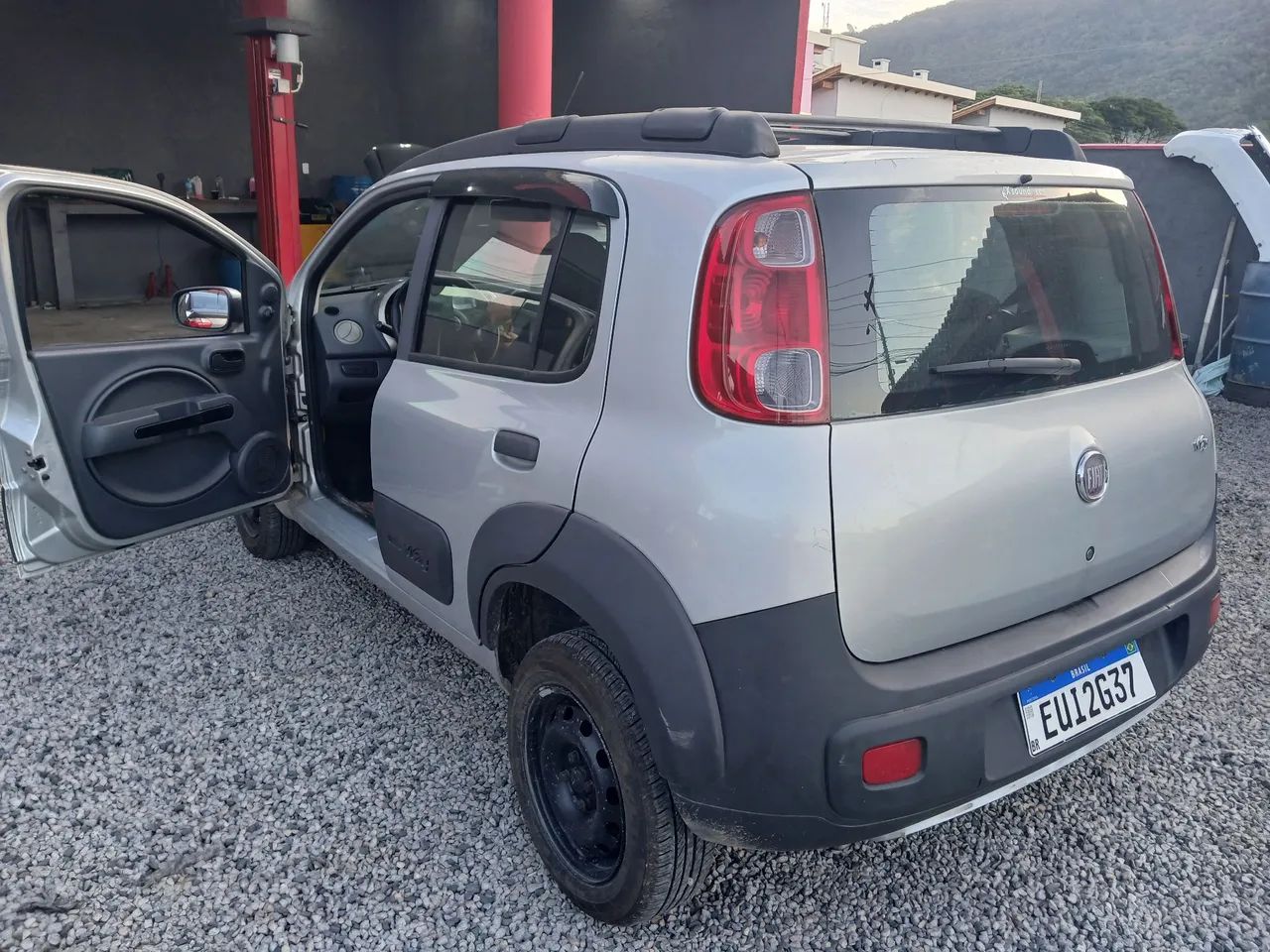 Fiat Uno WAY Celeb. 1.0 EVO Fire Flex 8V 5P 2012 - Foto 4