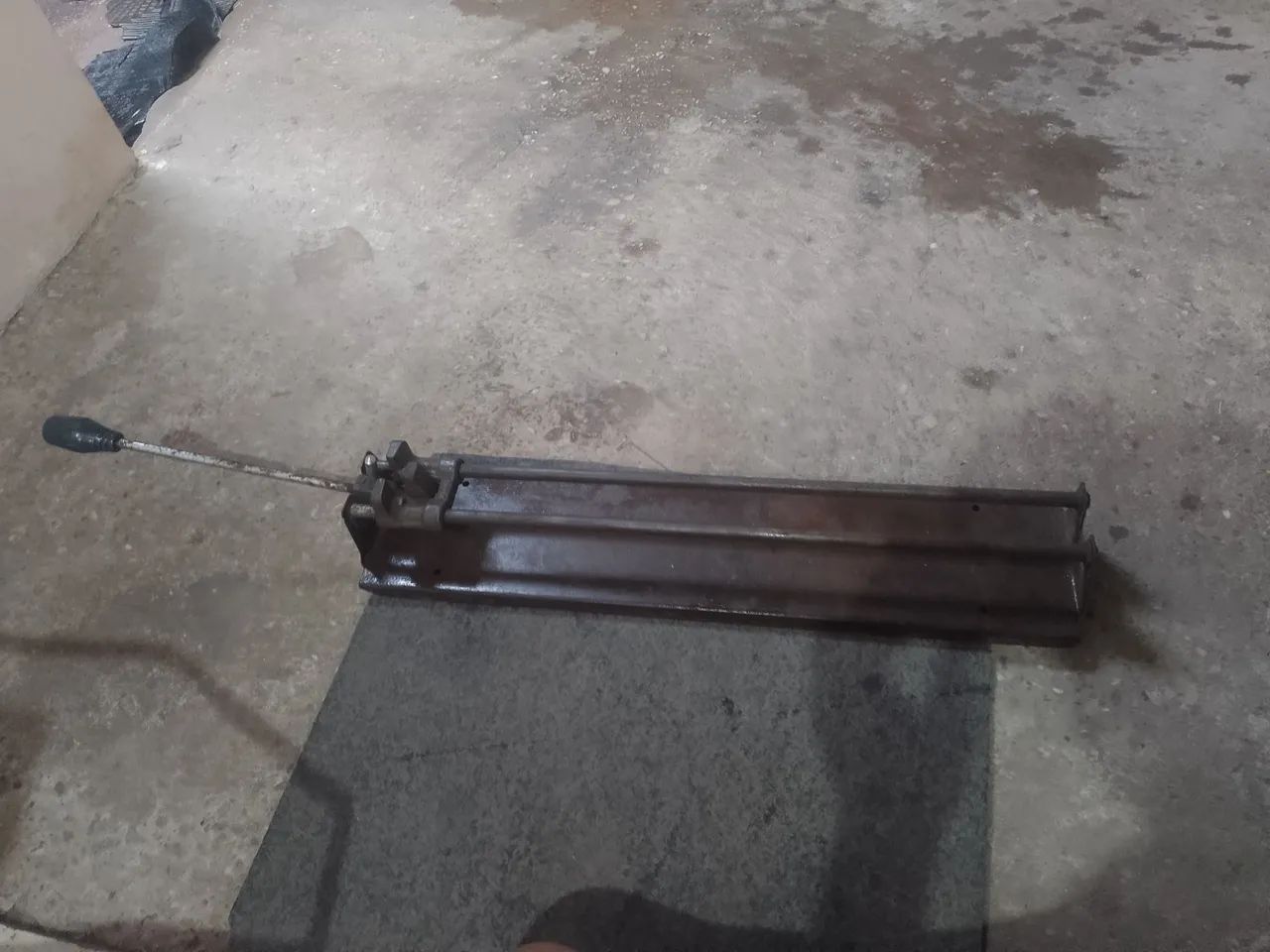 Vendo um cortador de piso e azulejo 