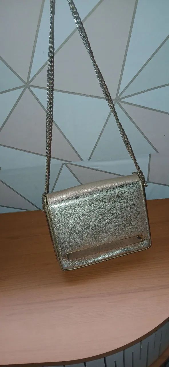 Bolsa Dourada Da Marca Jorge Bischoff Elegante e Moderna.  - Foto 2