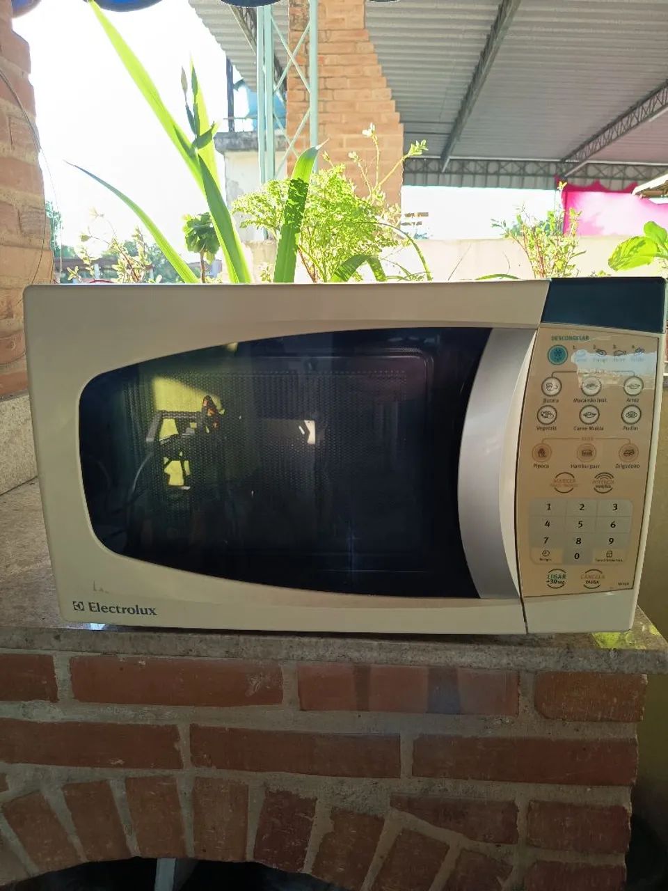 Microondas Electrolux 20L