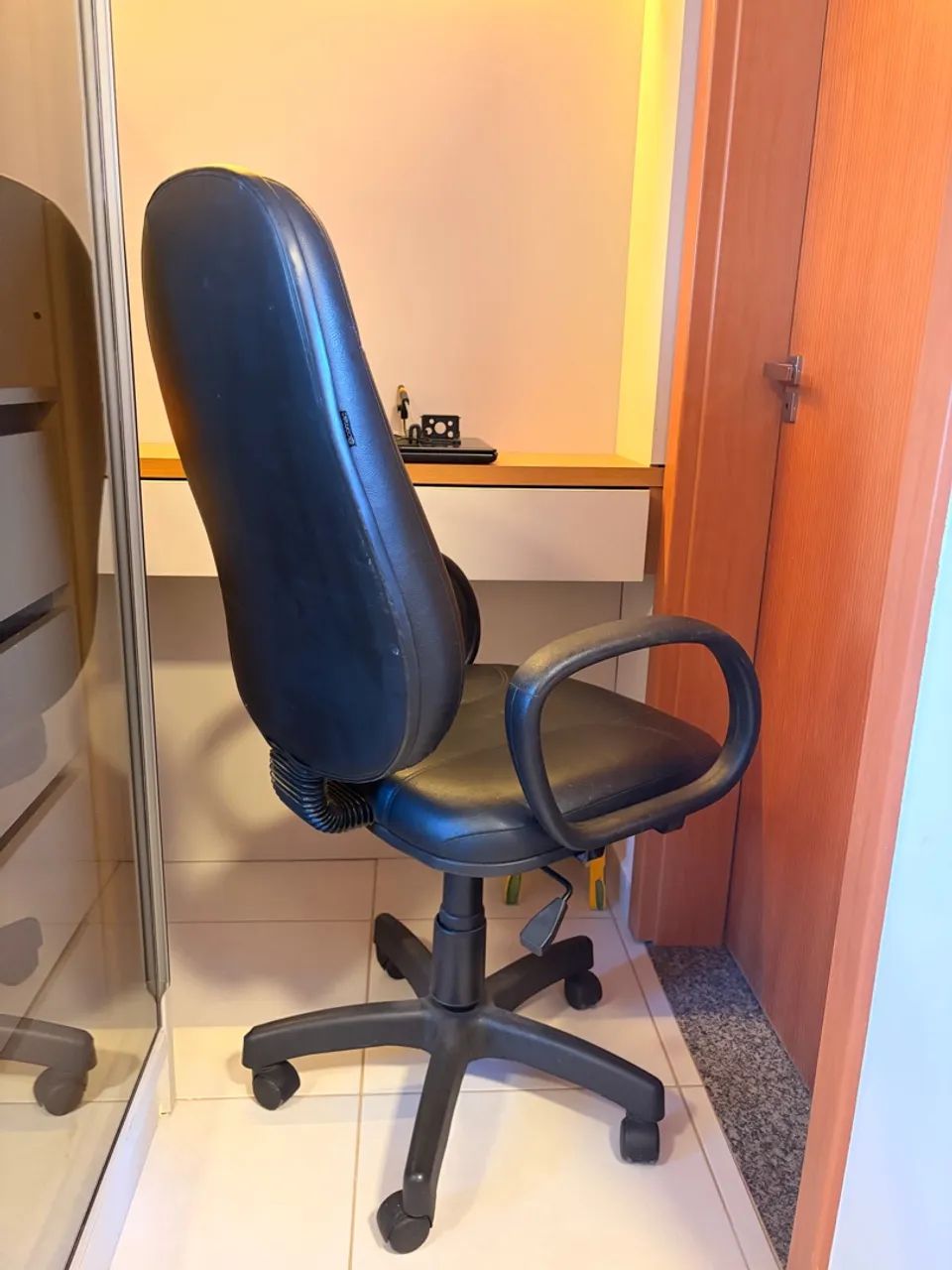 Cadeira de escritório - Foto 2