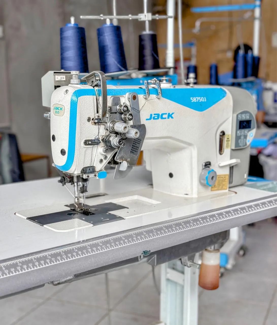 MAQUINA DE 2 AGULHAS ELETRÔNICA JACK TOP DE LINHA