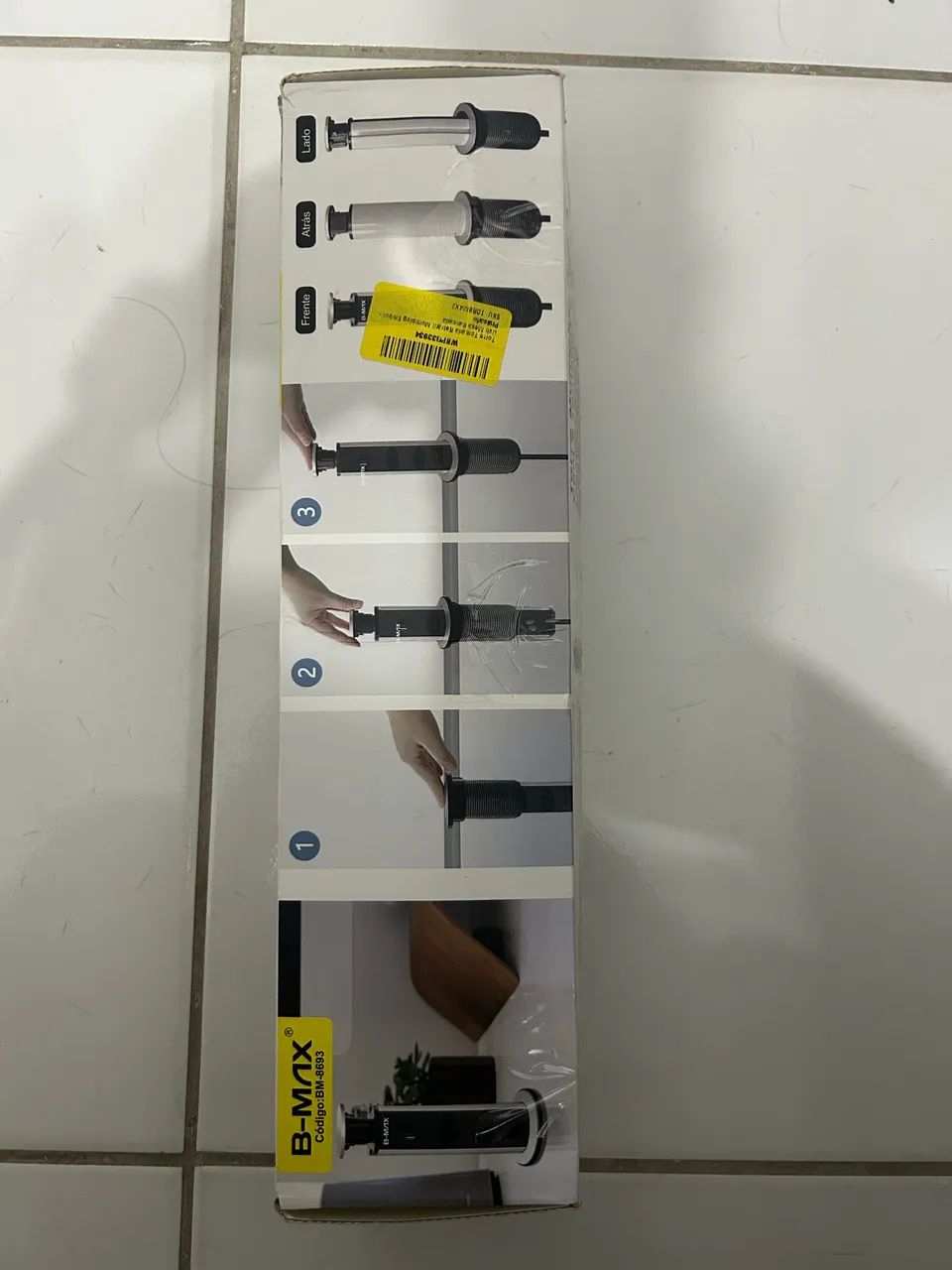 Torre de tomada retrátil com USB - Foto 4