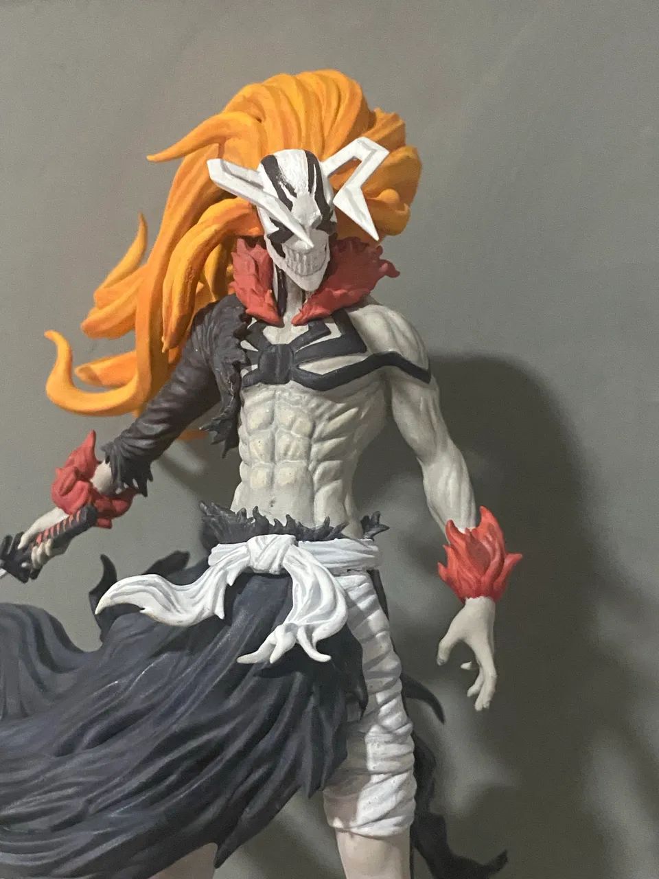 Action Figure Hollow Ichigo -Bleach (em resina)