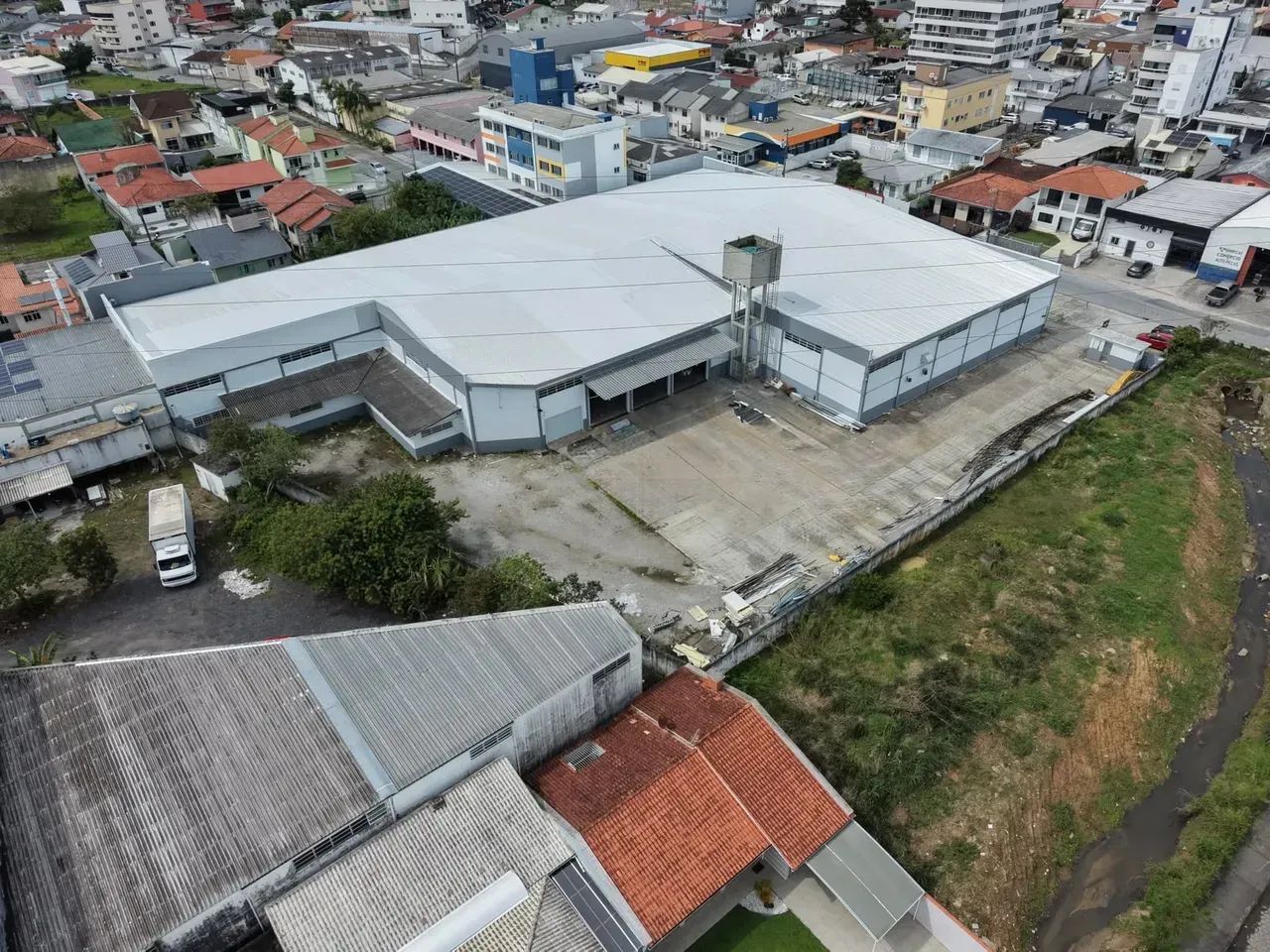 Galpão de 2420mts - São José/SC - Prox da BR - Foto 5