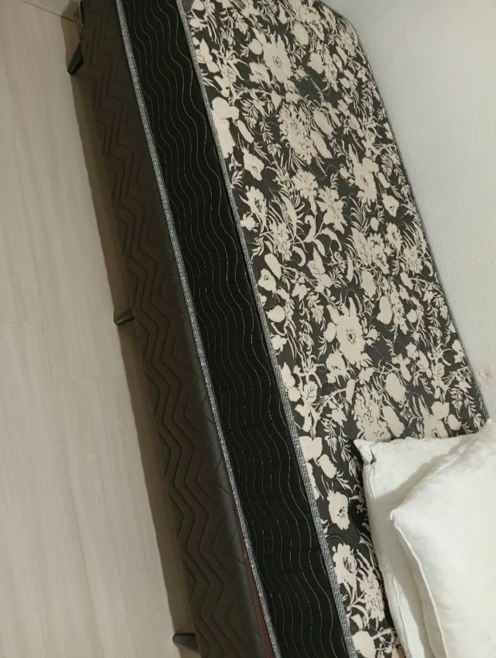 cama box solteiro - perfeito estado 