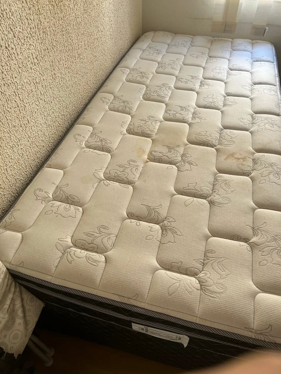 Vendo cama de solteiro  - Foto 3