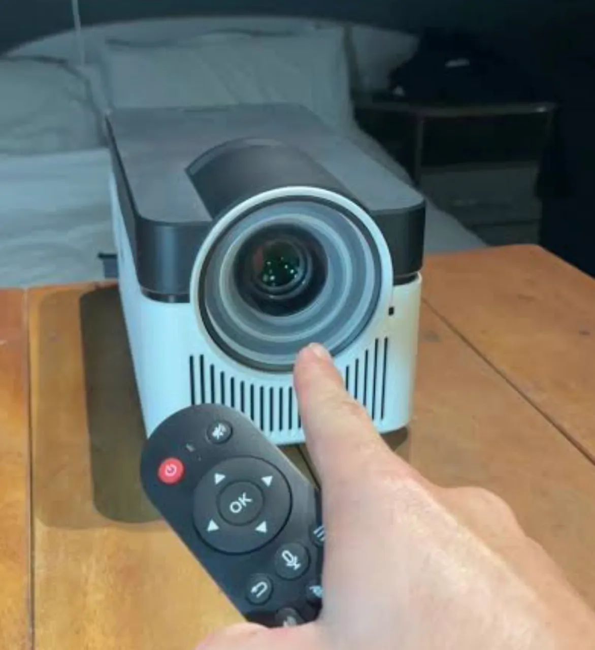 Projetor Curta distância magcubic hy450