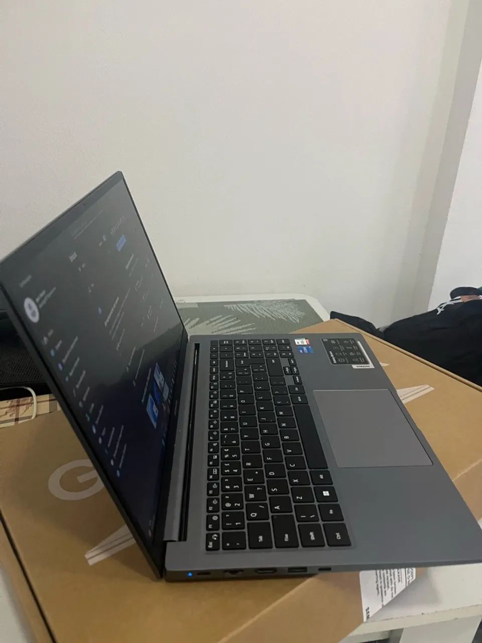 GALAXY BOOK 4 MUITO NOVO - Foto 3