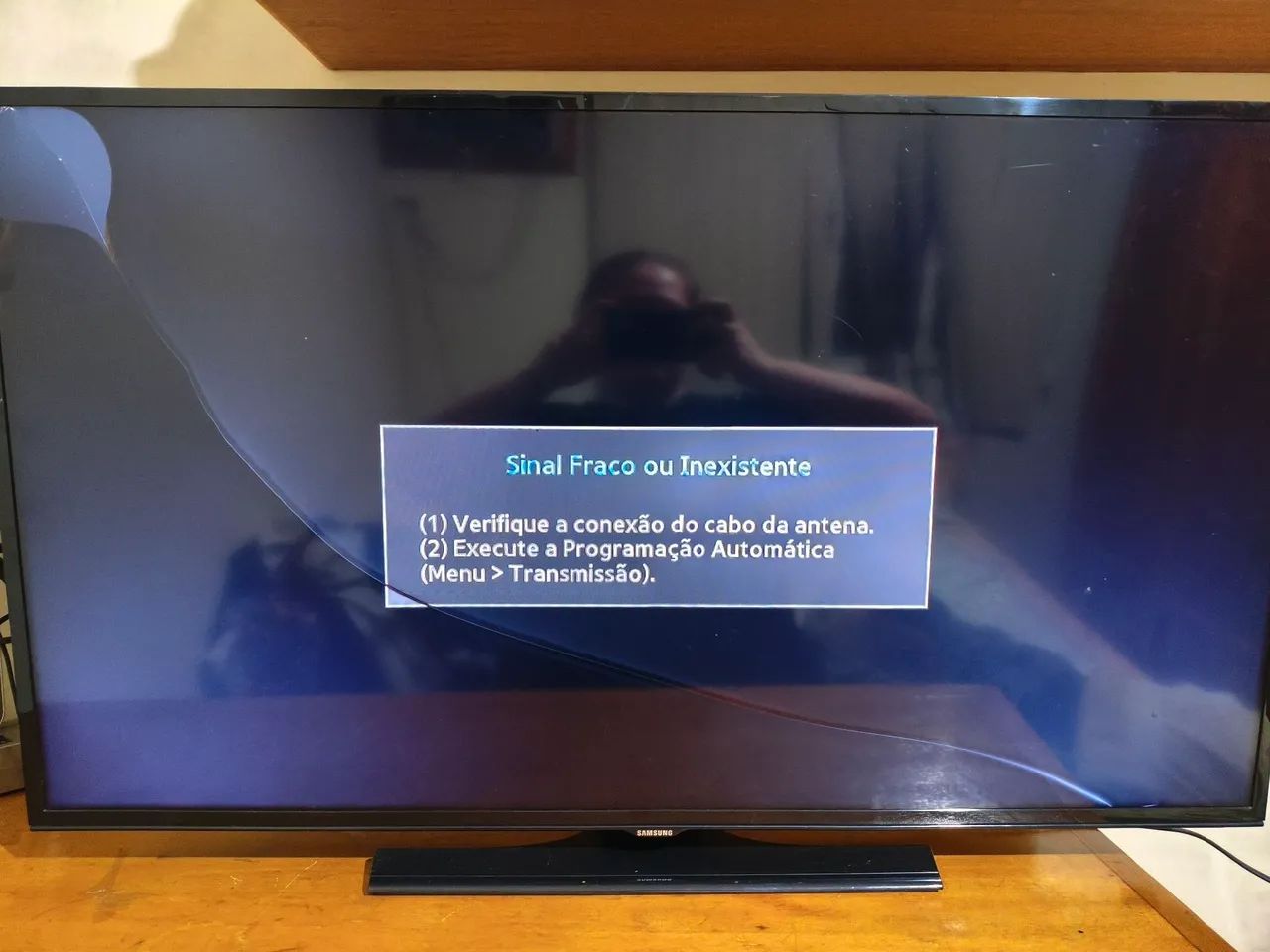 TV Samsung 40 Polegadas UN40 Com Tela Quebrada Para Peças