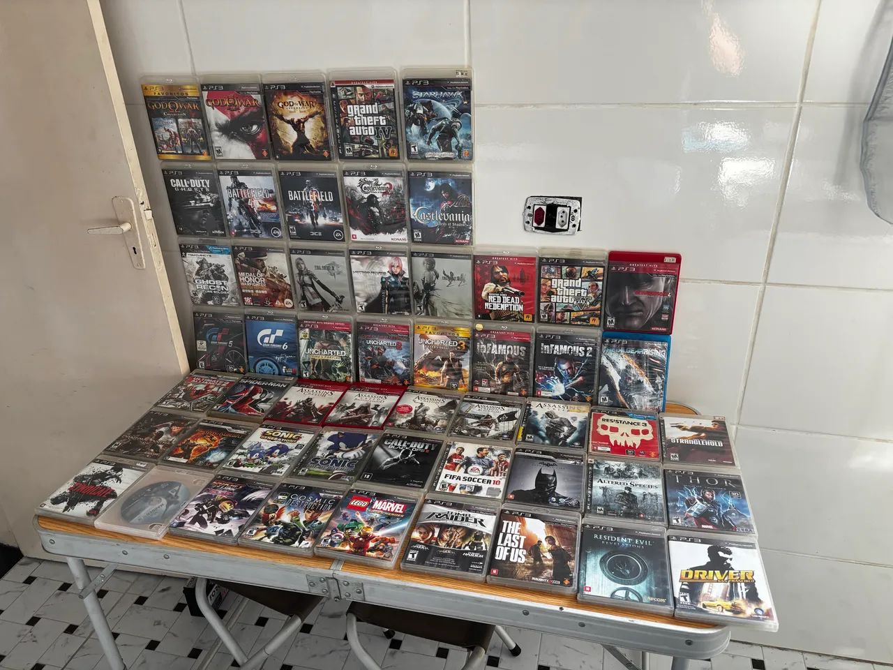 Jogos Play 3 e console com 2 controles  - Foto 4