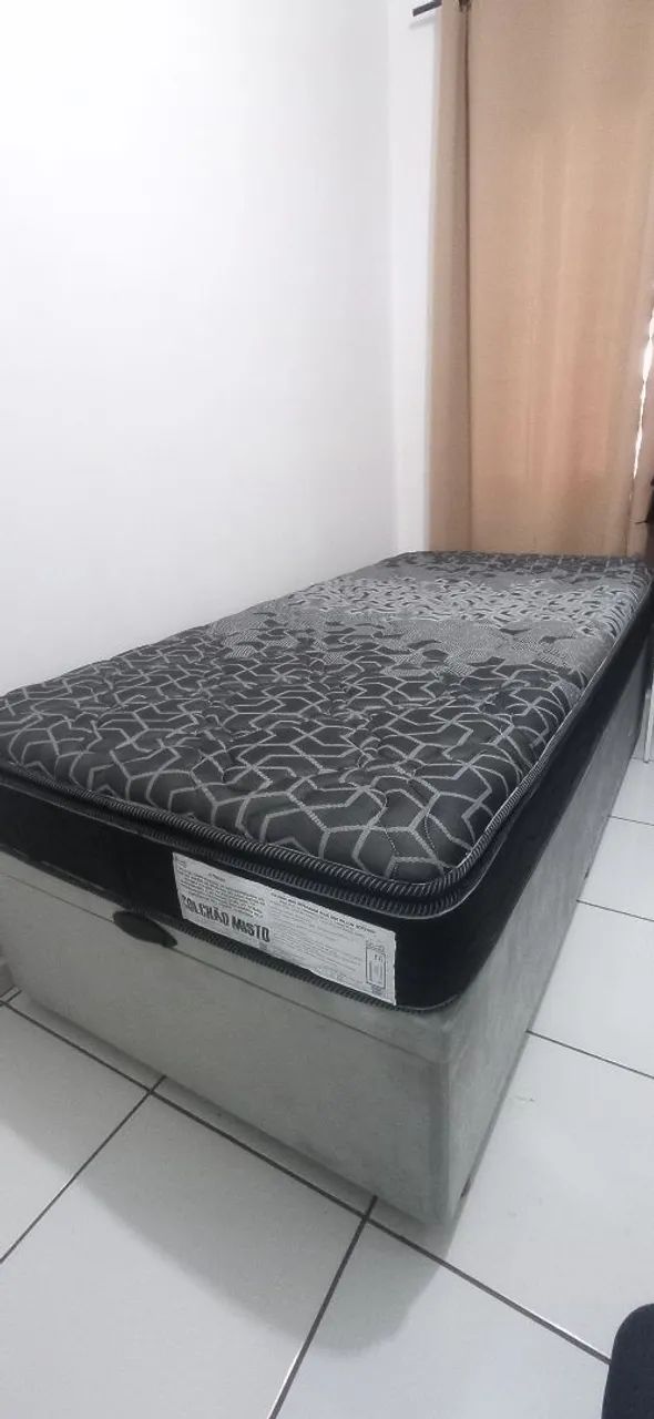 CAMA tamanho viúva, espaçosa 