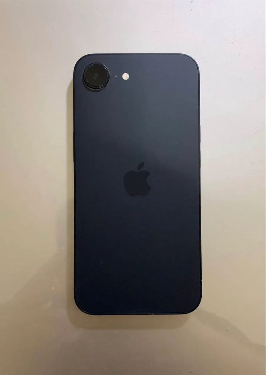 iPhone 16e 128GB Preto - bateria 90%