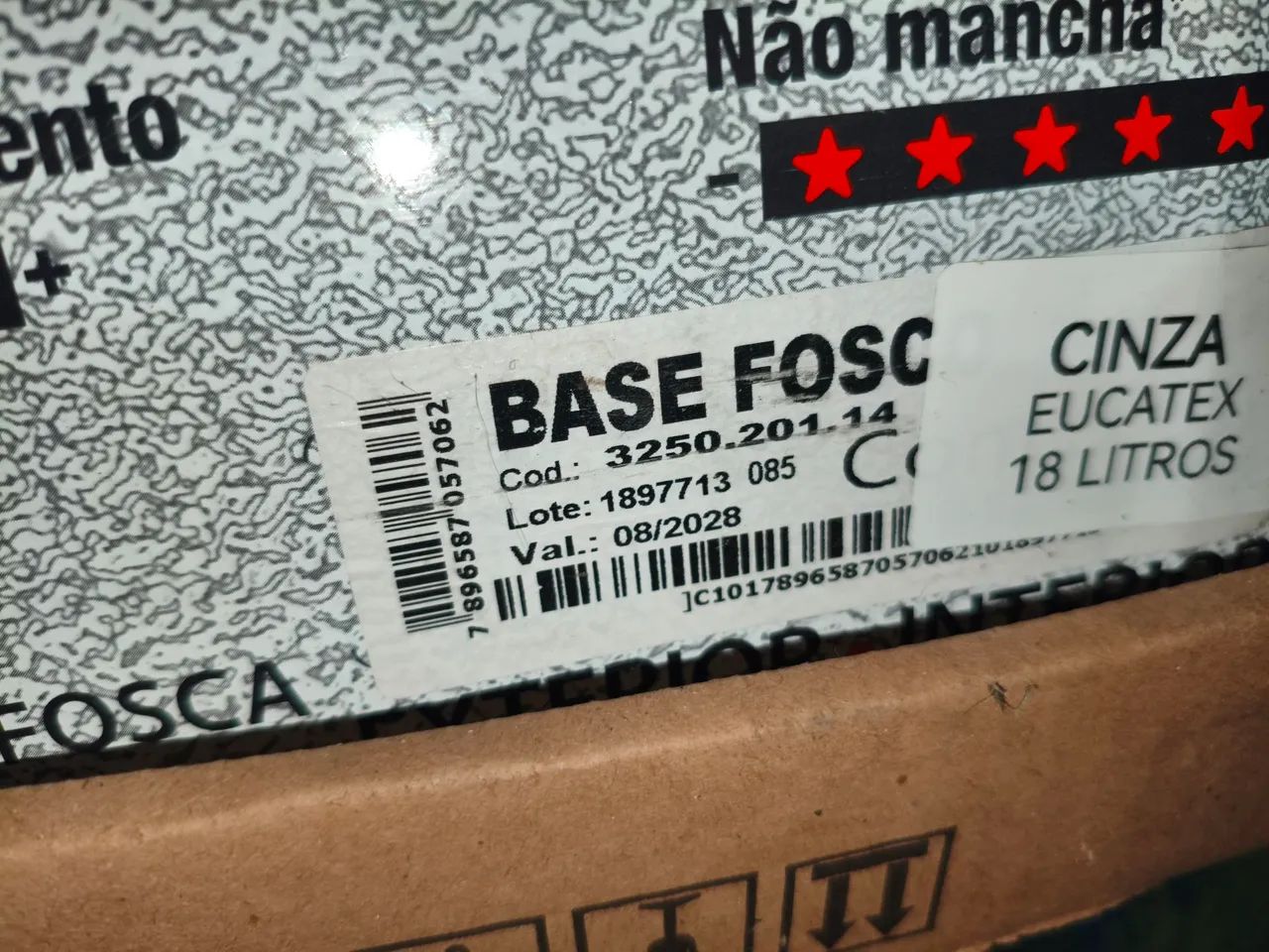 Vendo lata de tinta fechada  - Foto 2
