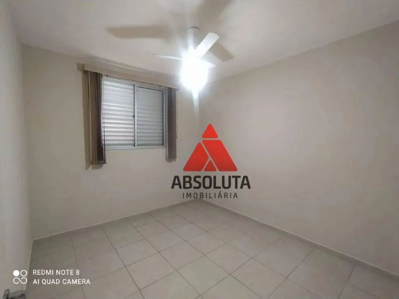 Apartamento com 2 dormitórios para alugar, 56 m² por R$ 1.541,75/mês - Catharina Zanaga -  - Foto 5