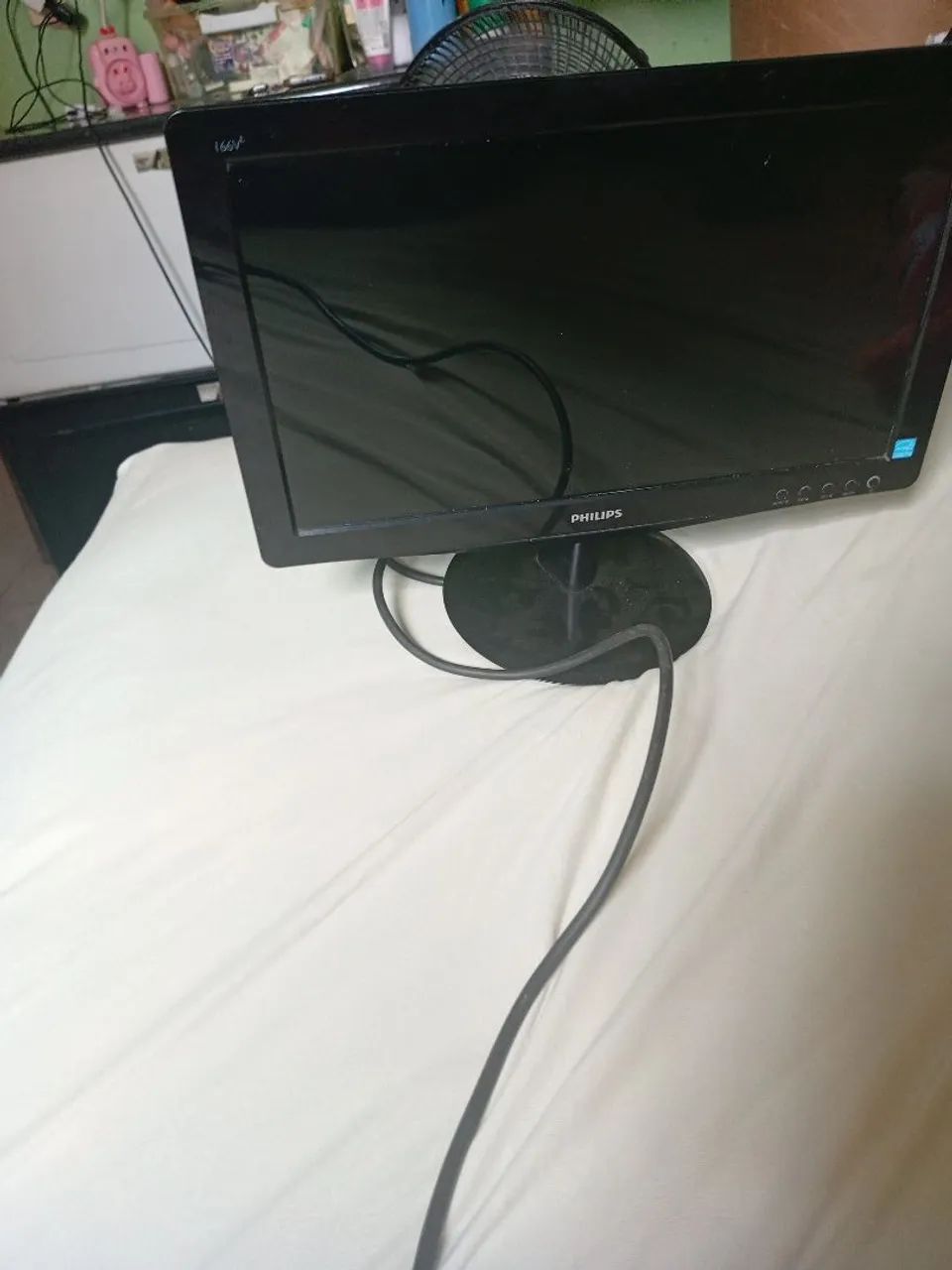 Monitor 14 polegadas funcionando perfeitamente sem manchas - Foto 4