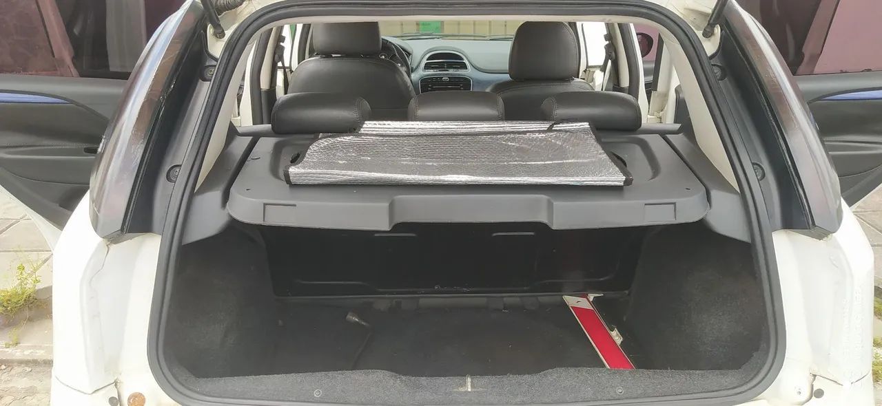 Fiat Punto 1.4 FIRE FLEX 8V 5P 2014