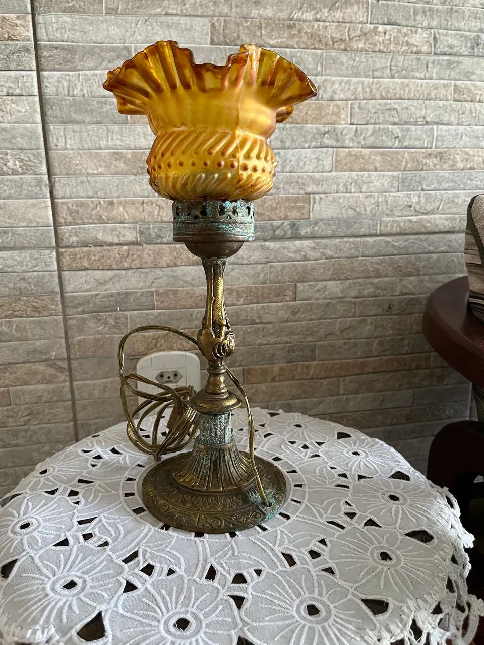Luminária  retrô de mesa. - Foto 2