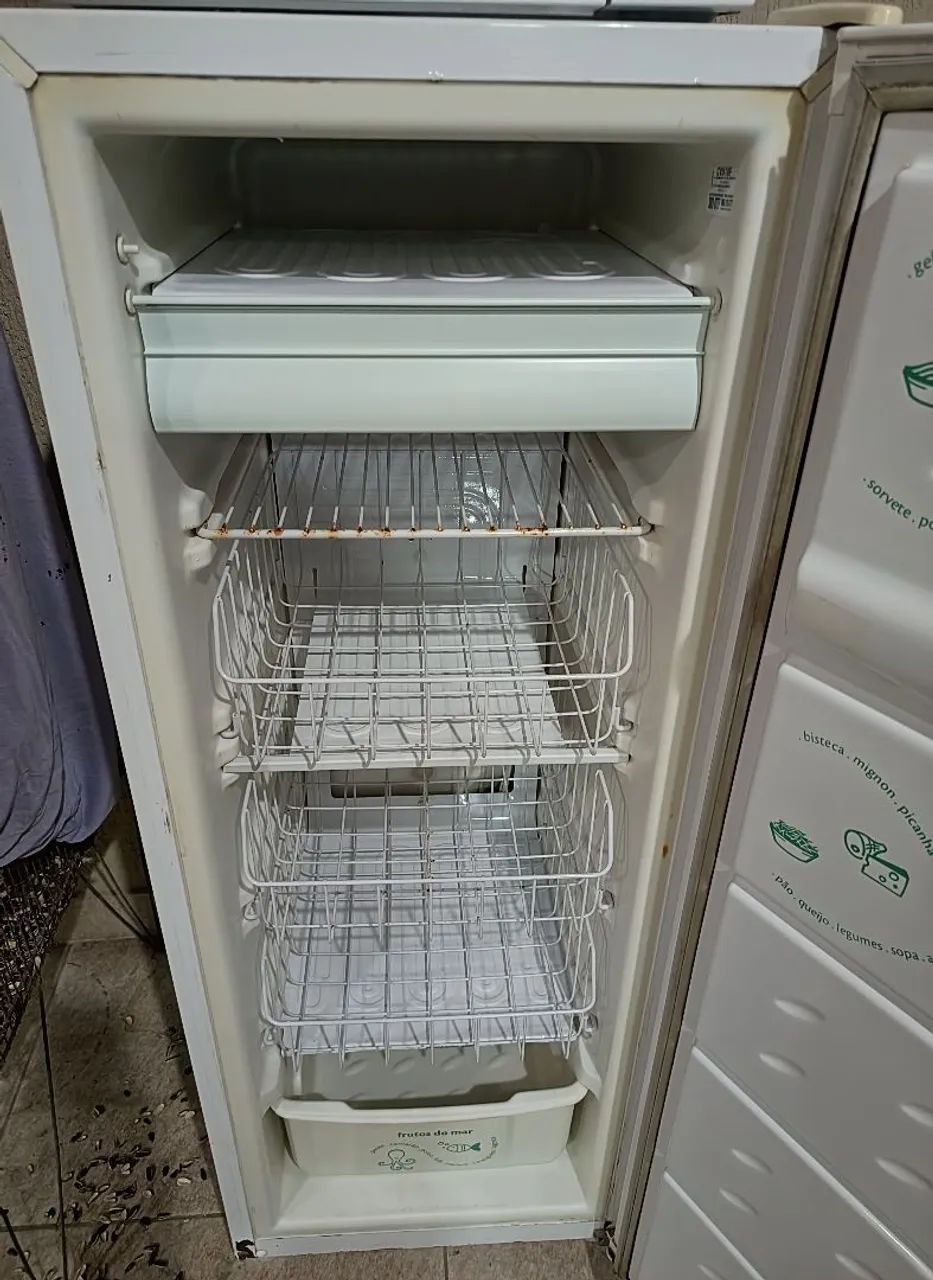 Vendo freezer vertical 