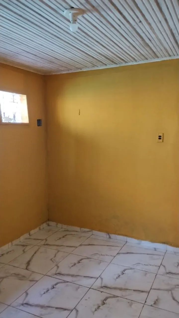 ALUGA-SE CASA NOS FUNDOS  - Foto 3