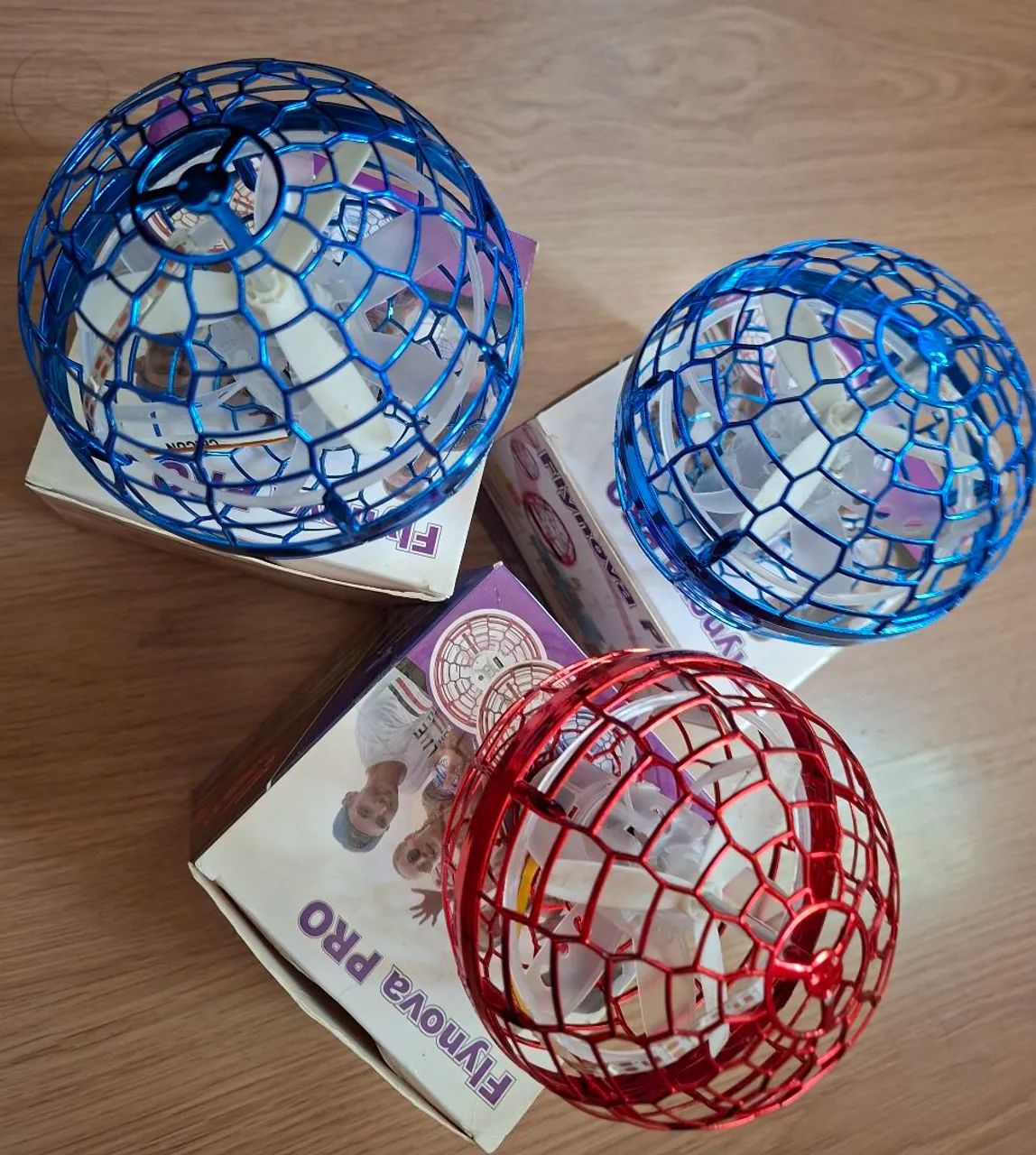 Kit 3 Brinquedo Bola Spinner Voadora 3 peças 