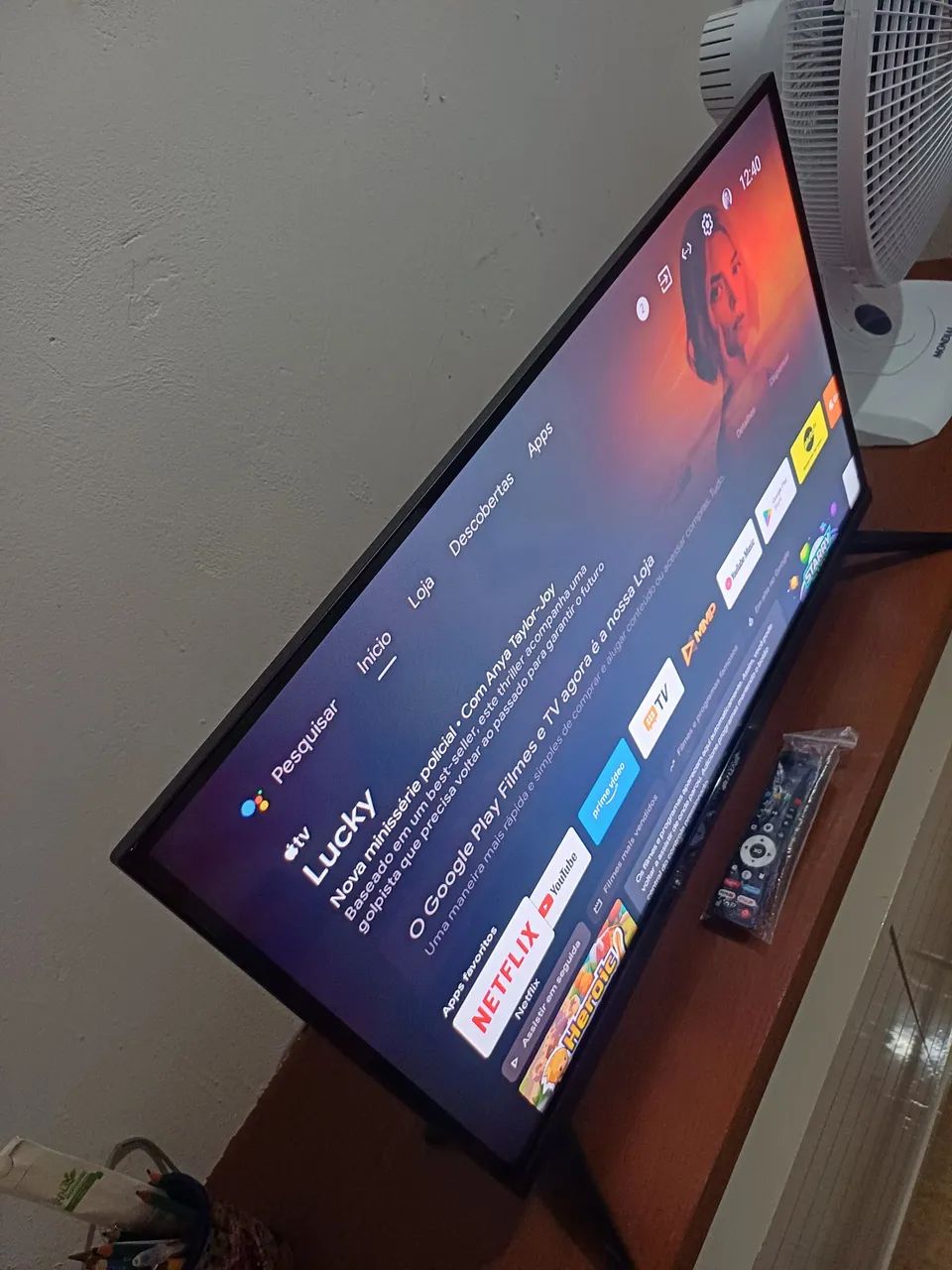 VENDO OU TROCO TV SMART AIWA 32 POLEGADAS NOVA. - Foto 2