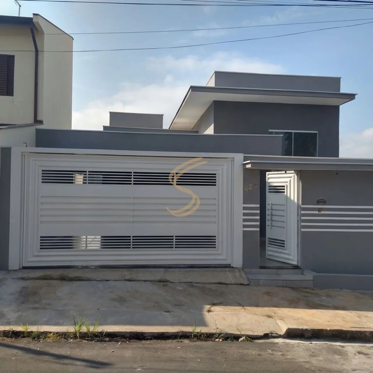 More com Estilo: Casa Moderna com Suíte e Amplo Quintal em São José do Rio Pardo