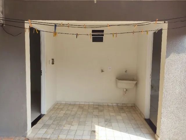 ALUGUEL KITNET (QUARTO, BANHEIRO, COZINHA E LAVANDERIA) - Foto 2