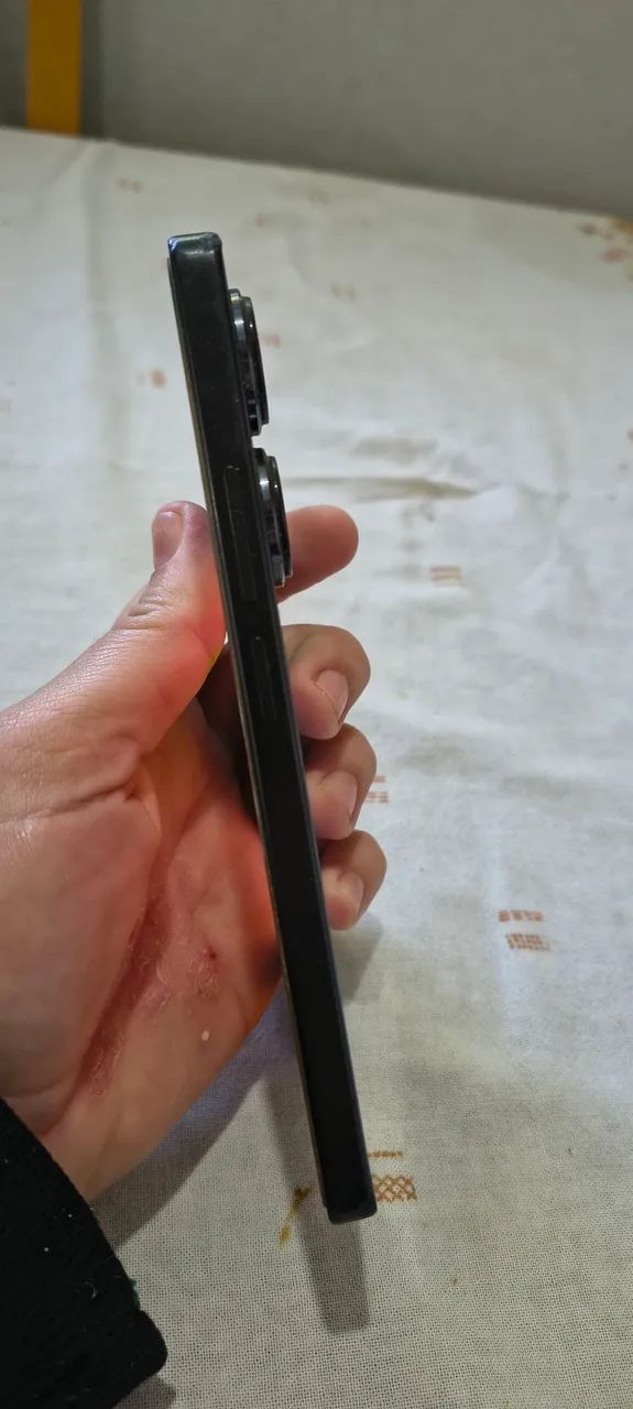 Celular Xiaomi poco m6 pro - Foto 3