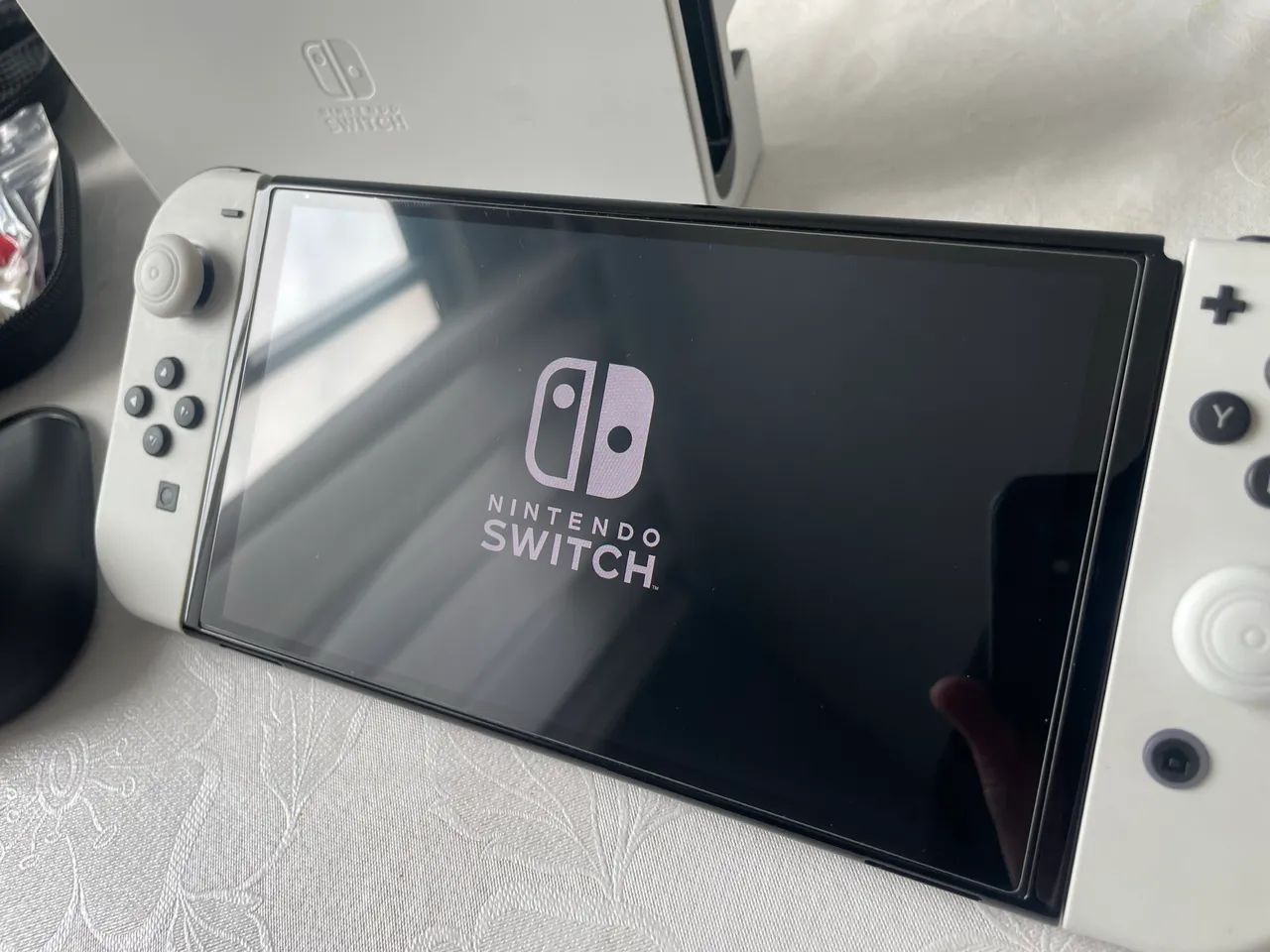 Nintendo Switch OLED 64gb + Acessórios - Foto 2