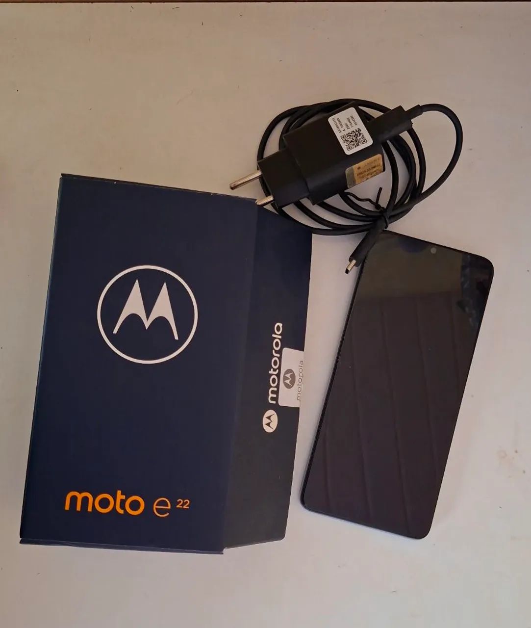 Celular Smartphone Motorola Moto E22 semi novo - Foto 2