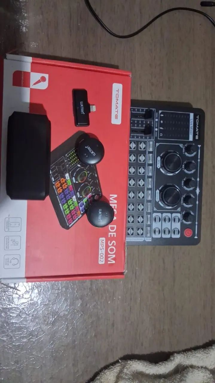 Acessório microfone e mesa 