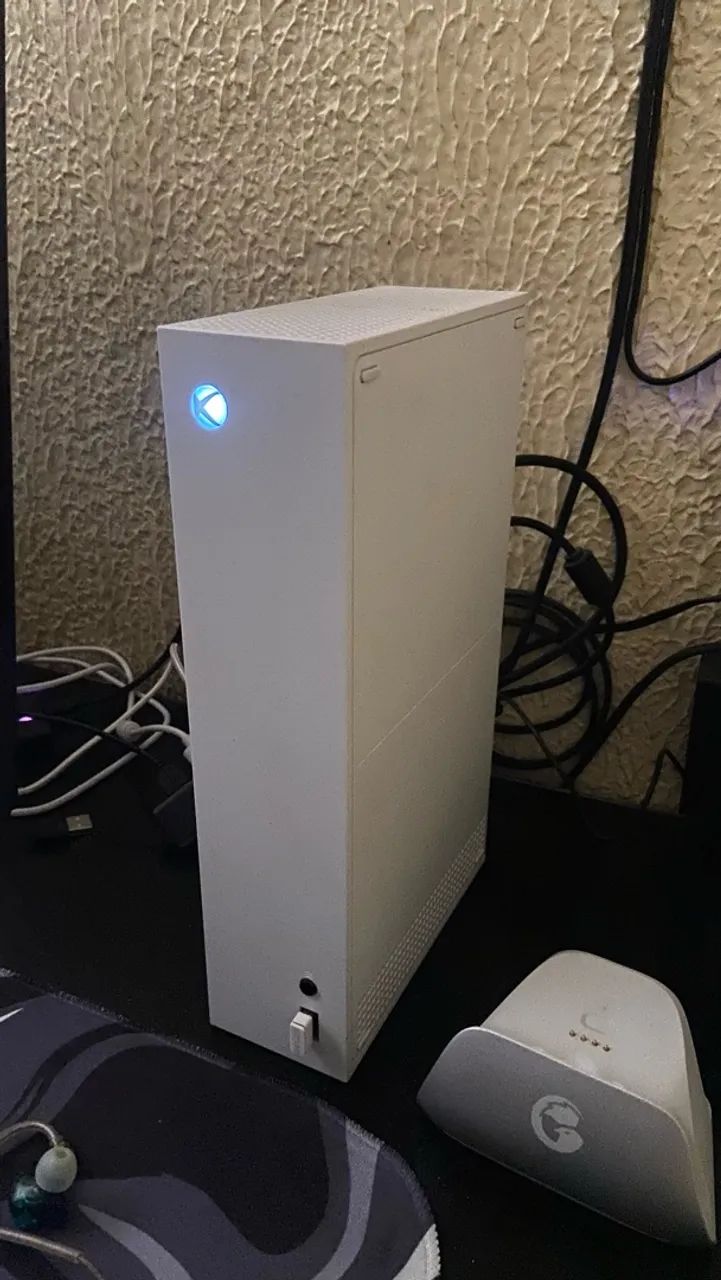 Xbox Series S Com Caixa e Controle Original  - Foto 4