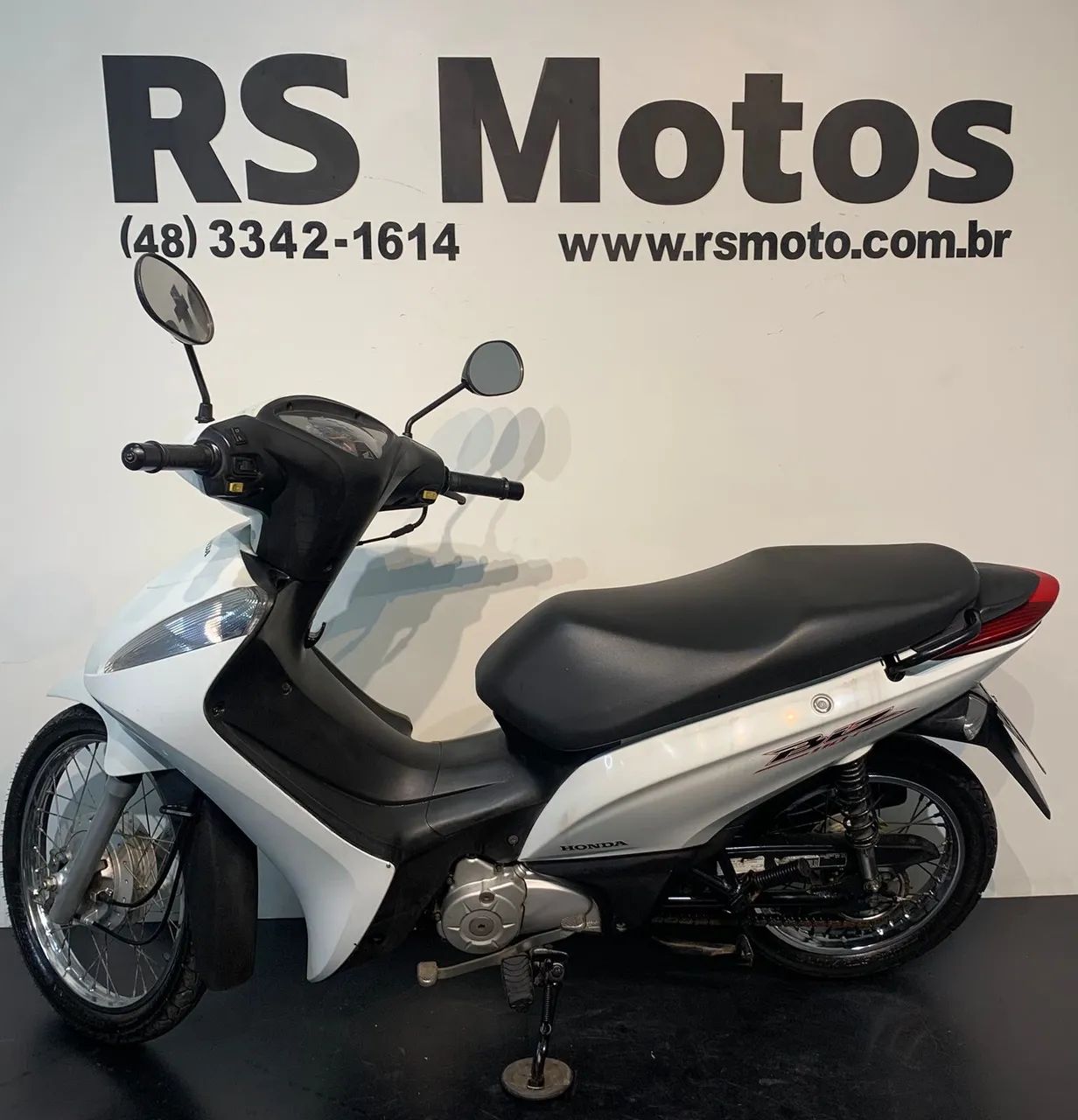 BIZ 110i - Foto 3