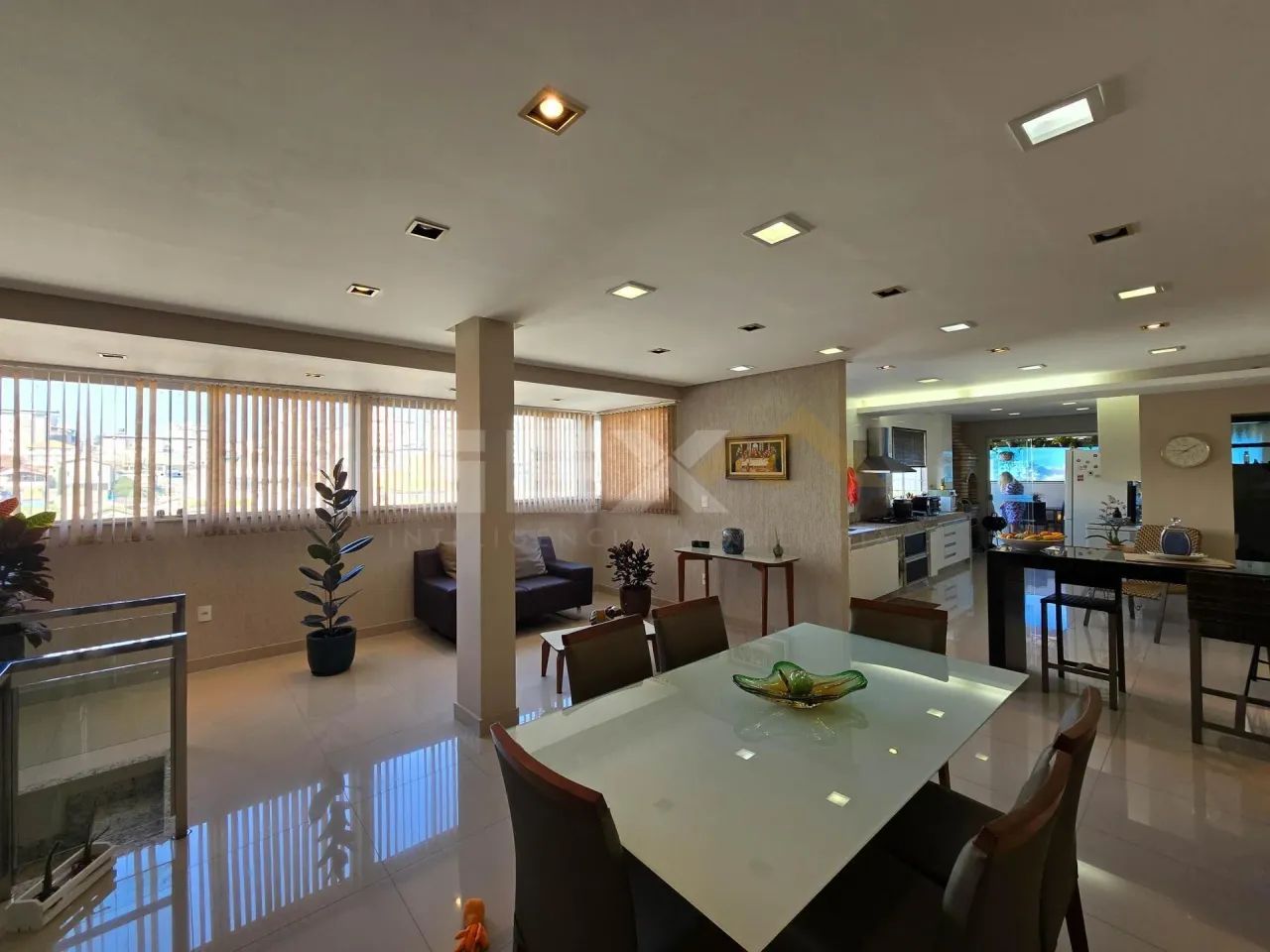 Cobertura no Sidil com 03 quartos sendo 02 suítes e 04 vagas - Foto 2