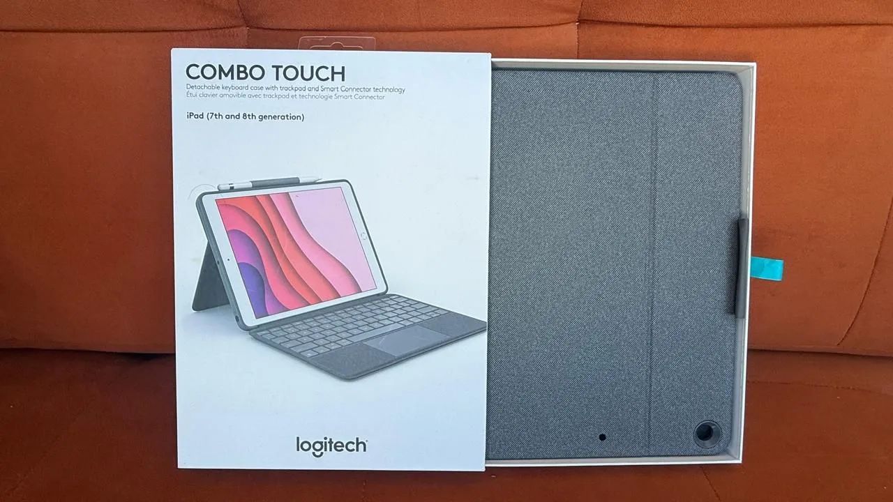 LOGITECH Combo Touch Capa teclado para IPAD (7, 8, 9 geração) - Foto 2