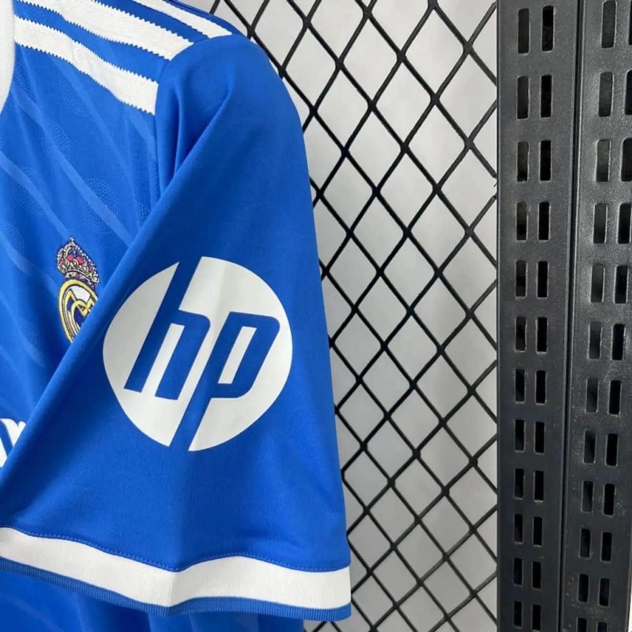 Camisa Real Madrid uniforme 3 25/26 - Foto 2