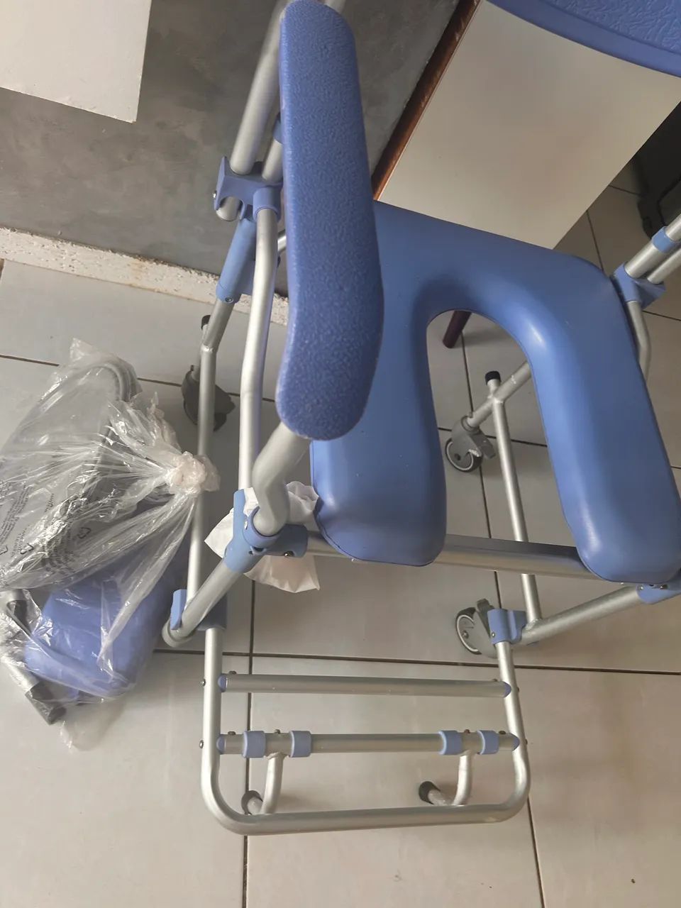 Cadeira de banho - Foto 4