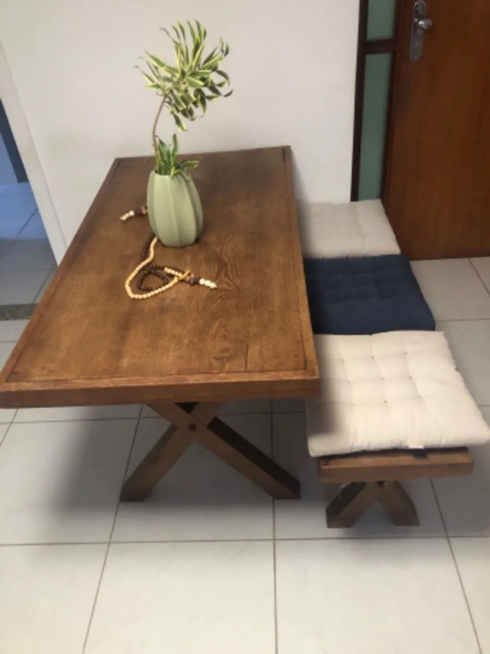 Mesa em madeira maciça  - Foto 4