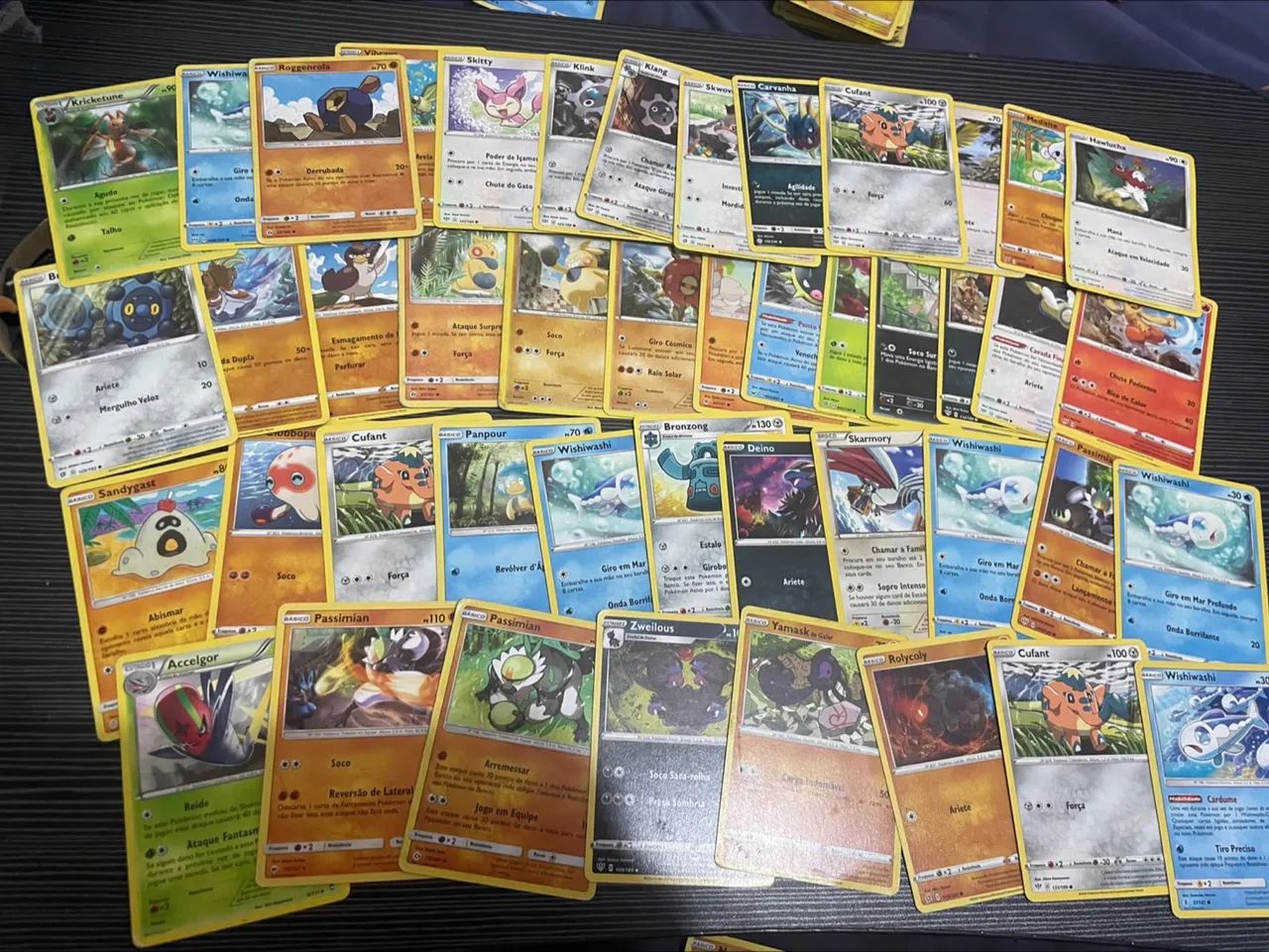 Cartas Pokémon de borda amarela 
