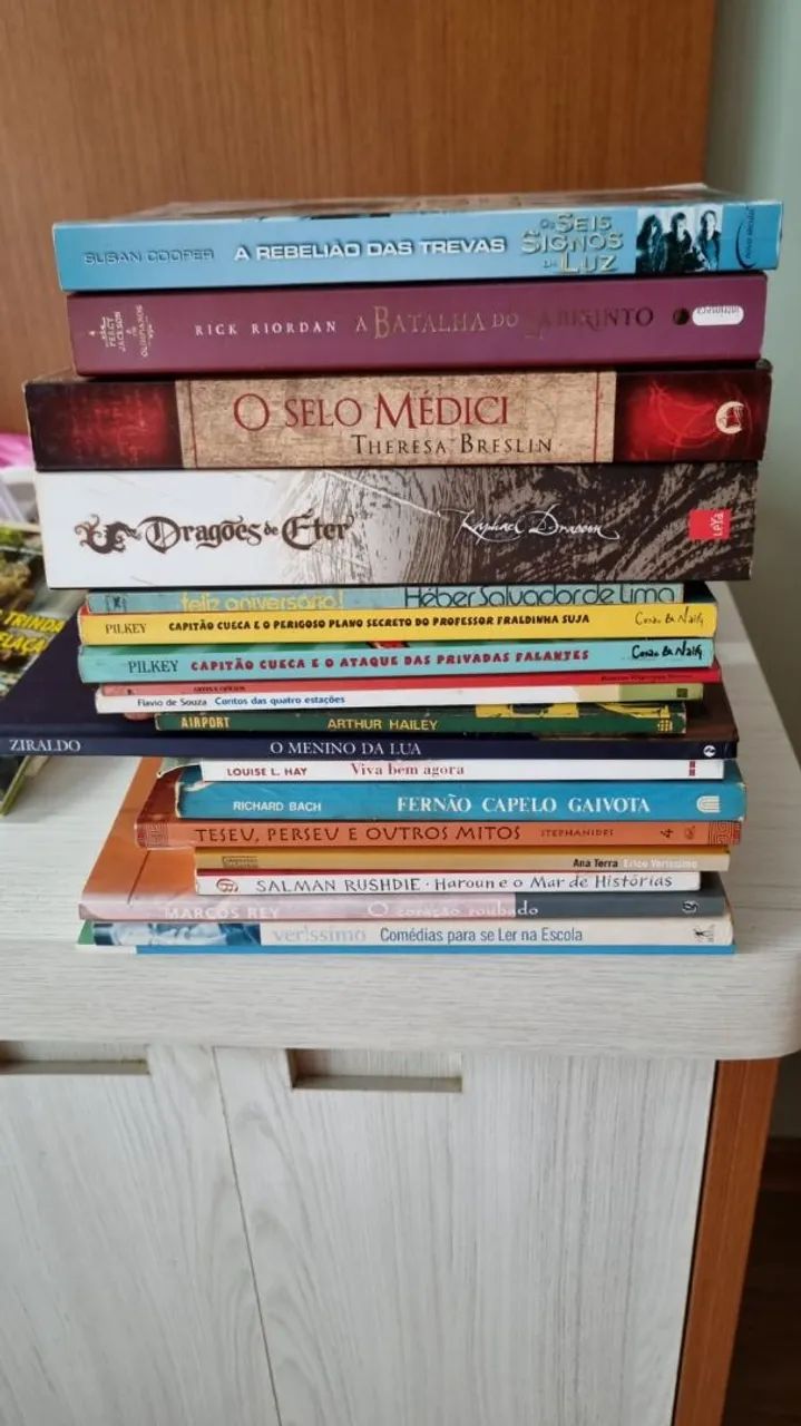 Livros variados - Foto 3