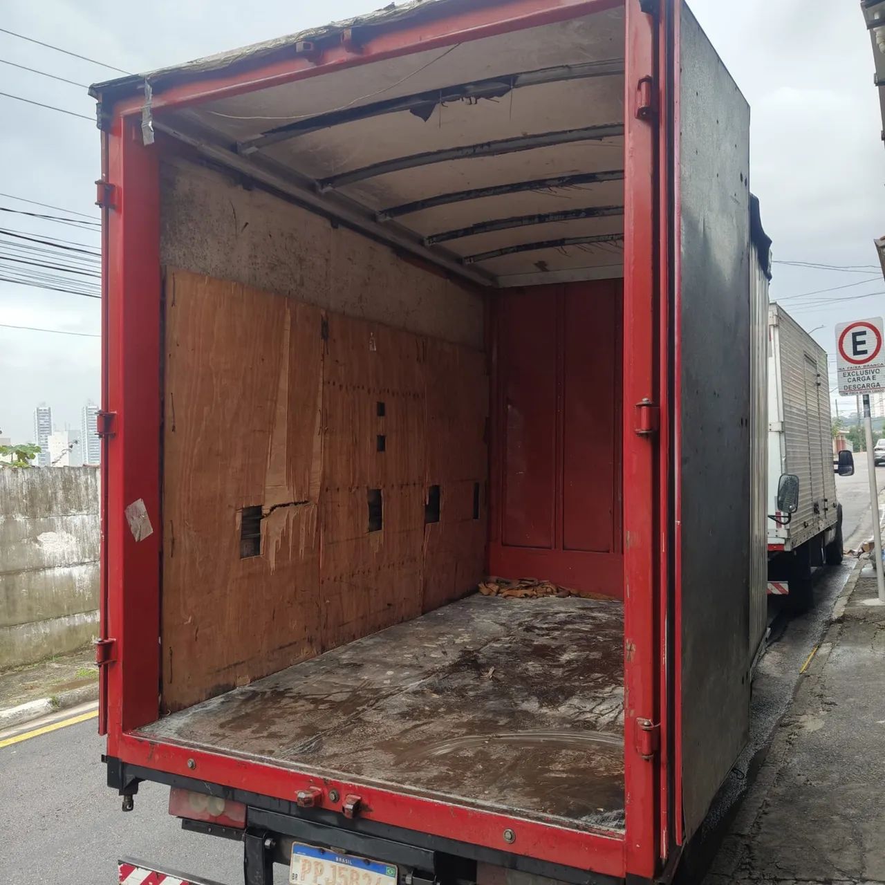 Vendo caminhão 2014