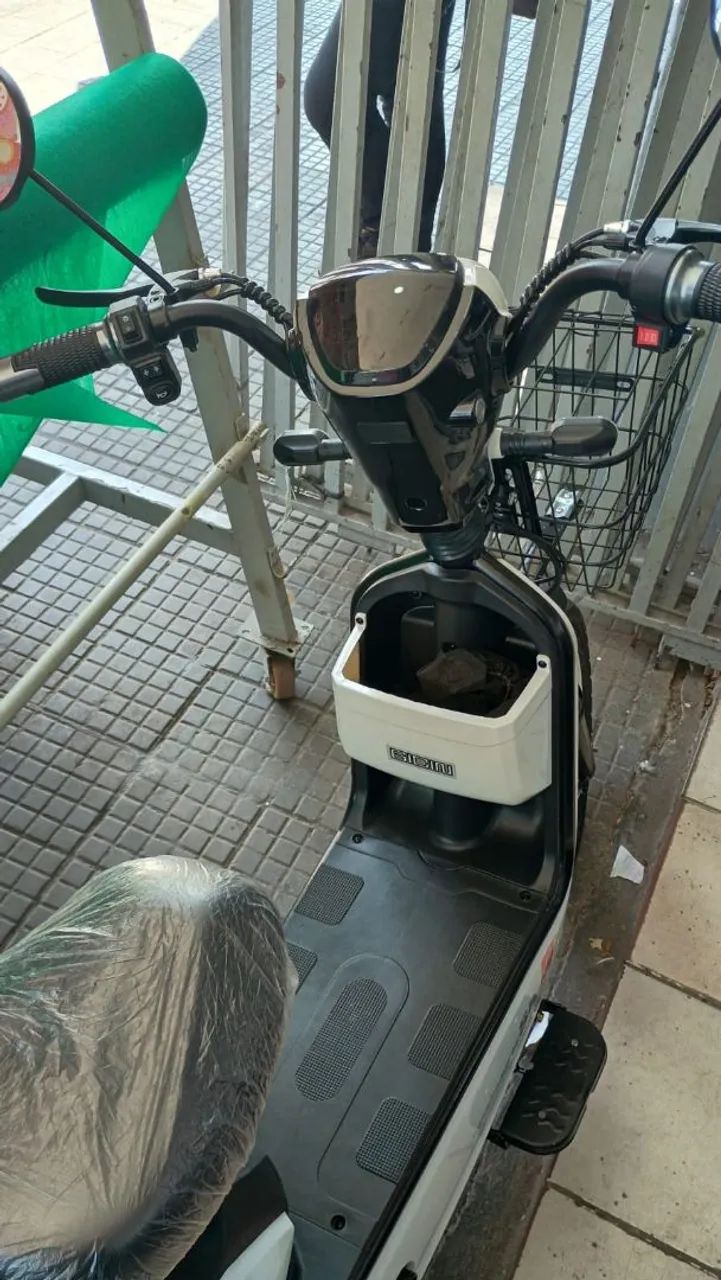 Bicicleta eletrica 500w Branco - Foto 2