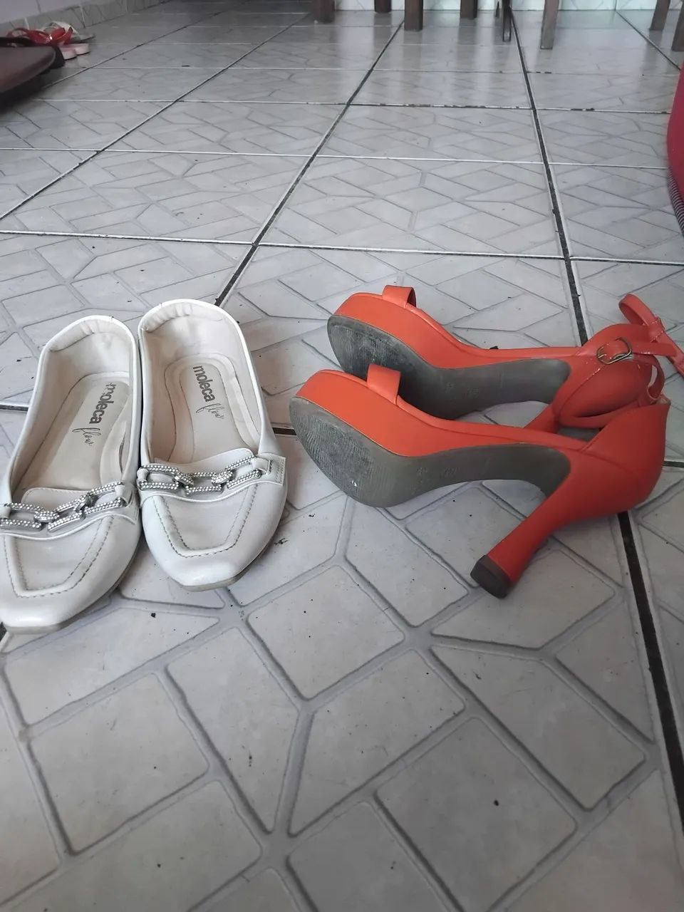 2 sapatos 1sapatilha e 1salto - Foto 4