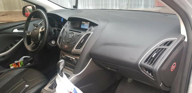 Ford New Focus 2.0 - Foto 18