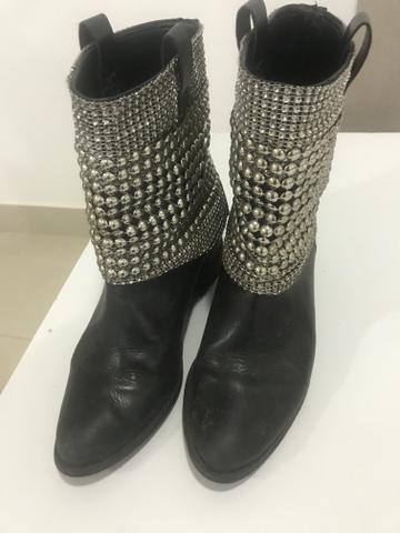 Bota Schutz - Foto 2